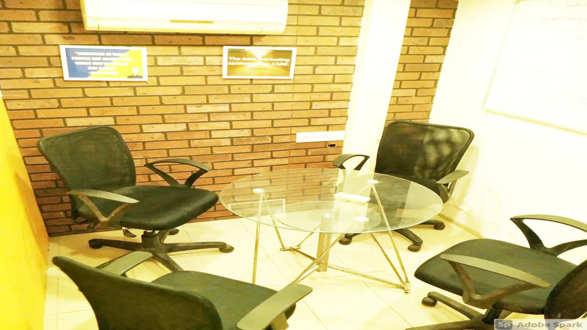 4 Seater Meeting Room in Andheri West - Spartan Coworking | GoSpace 6140