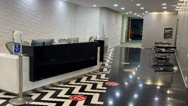  8 Seater Meeting Room