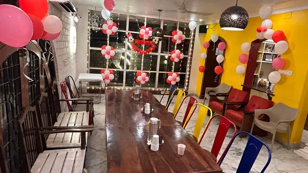 10 Seater Conference Room