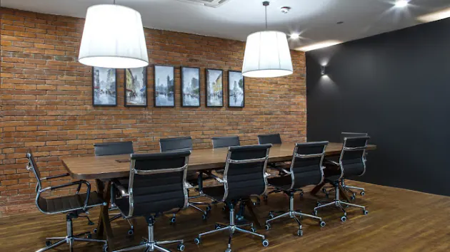 10 Seater Conference Room