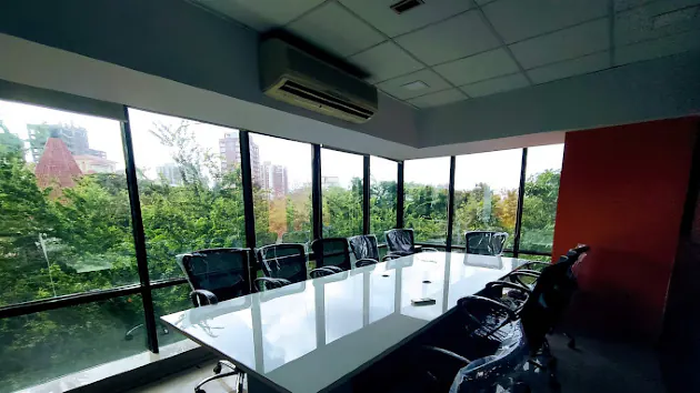 10 Seater Conference Room