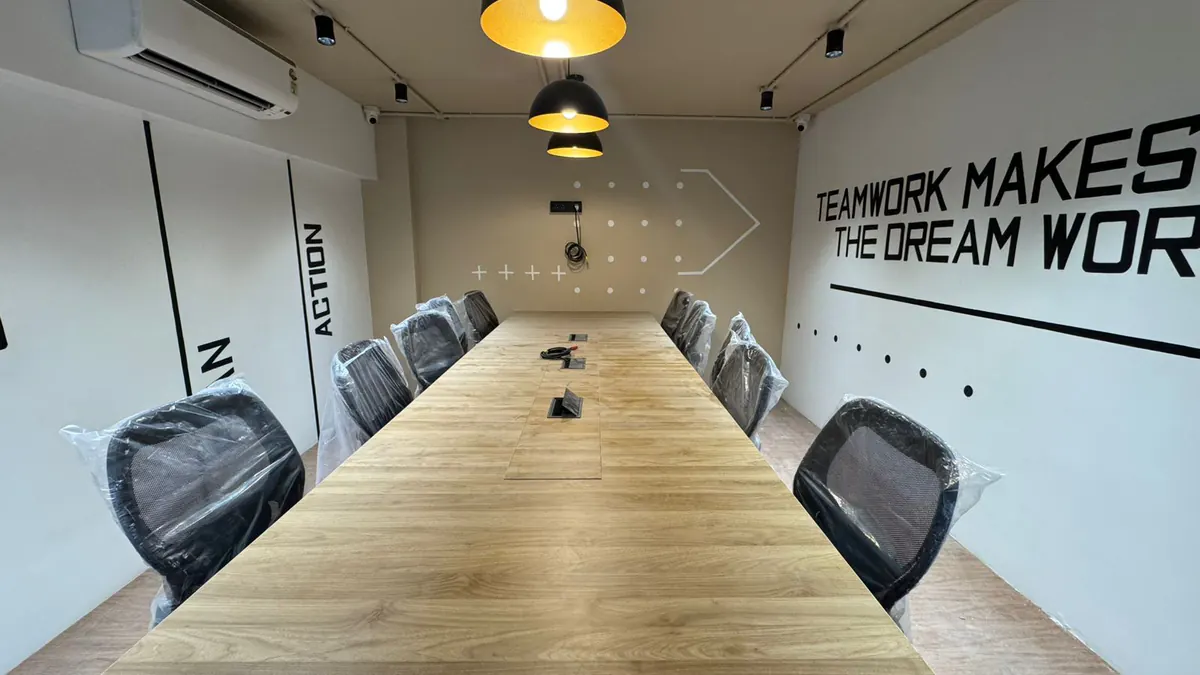 10 Seater Conference Room