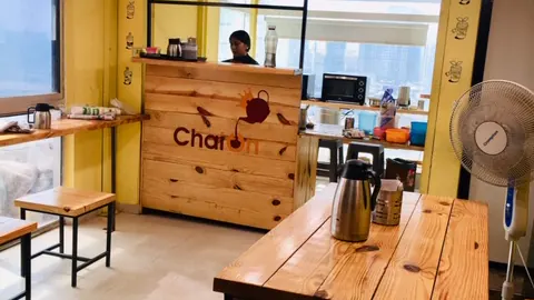 10 Seater Meeting Room