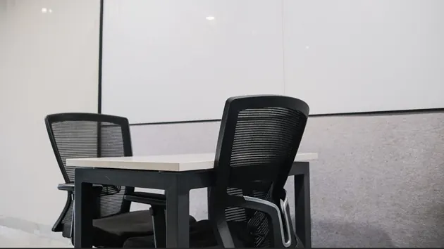 2 Seater Meeting Room in Guindy - IndiQube Viceroy | GoSpace 1893