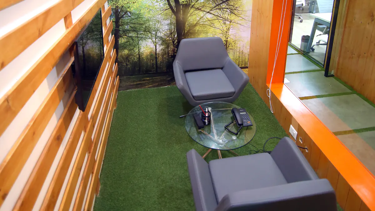 2 Seater Meeting Room in MG Road - AltF Empire Square | GoSpace 8383