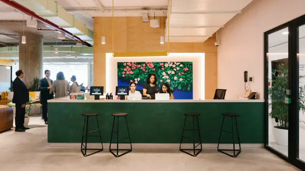 4 Seater Meeting Room