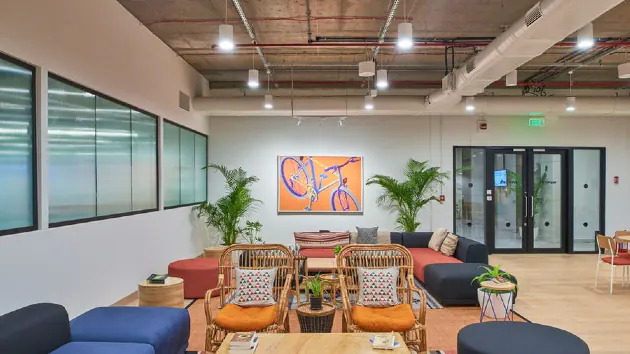 4 Seater Meeting Room