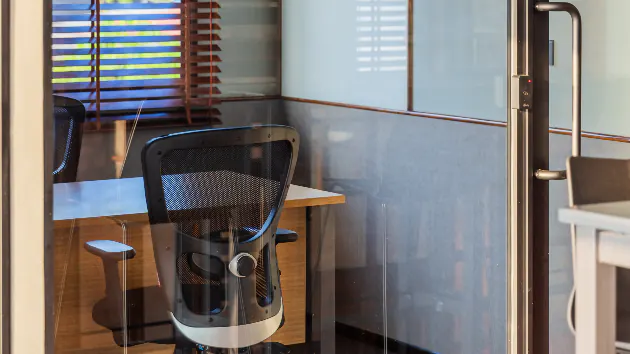 3 Seater Meeting Room in Anjuna - The Circle.Work, Goa | GoSpace 6212