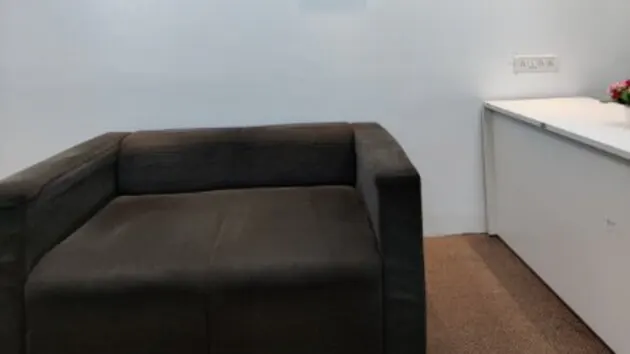 3 Seater Meeting Room