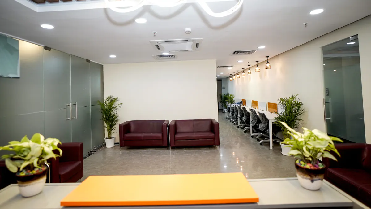 3 Seater Meeting Room  in Gomti Nagar - Officez Space | GoSpace 34003