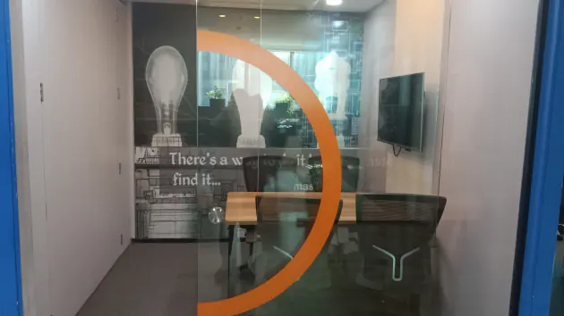 4 Seater Meeting Room
