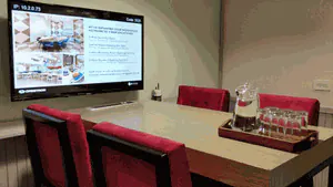 4 Seater Meeting Room