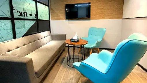 4 Seater Meeting Room in Zirakpur - AWFIS Zirakpur | GoSpace 9321