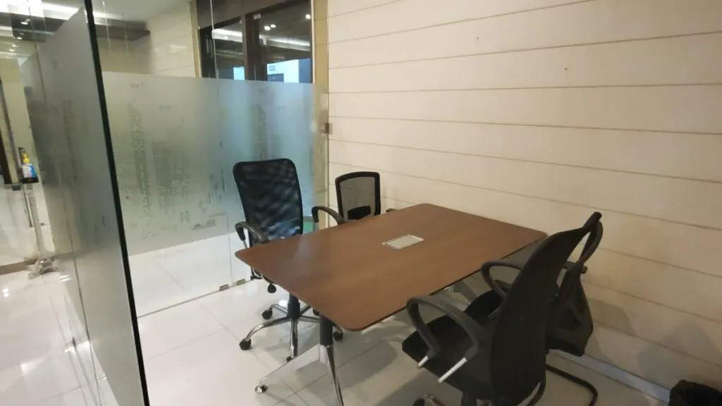4 Seater Meeting Room I Thane