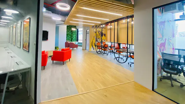 4 Seater Meeting Room 