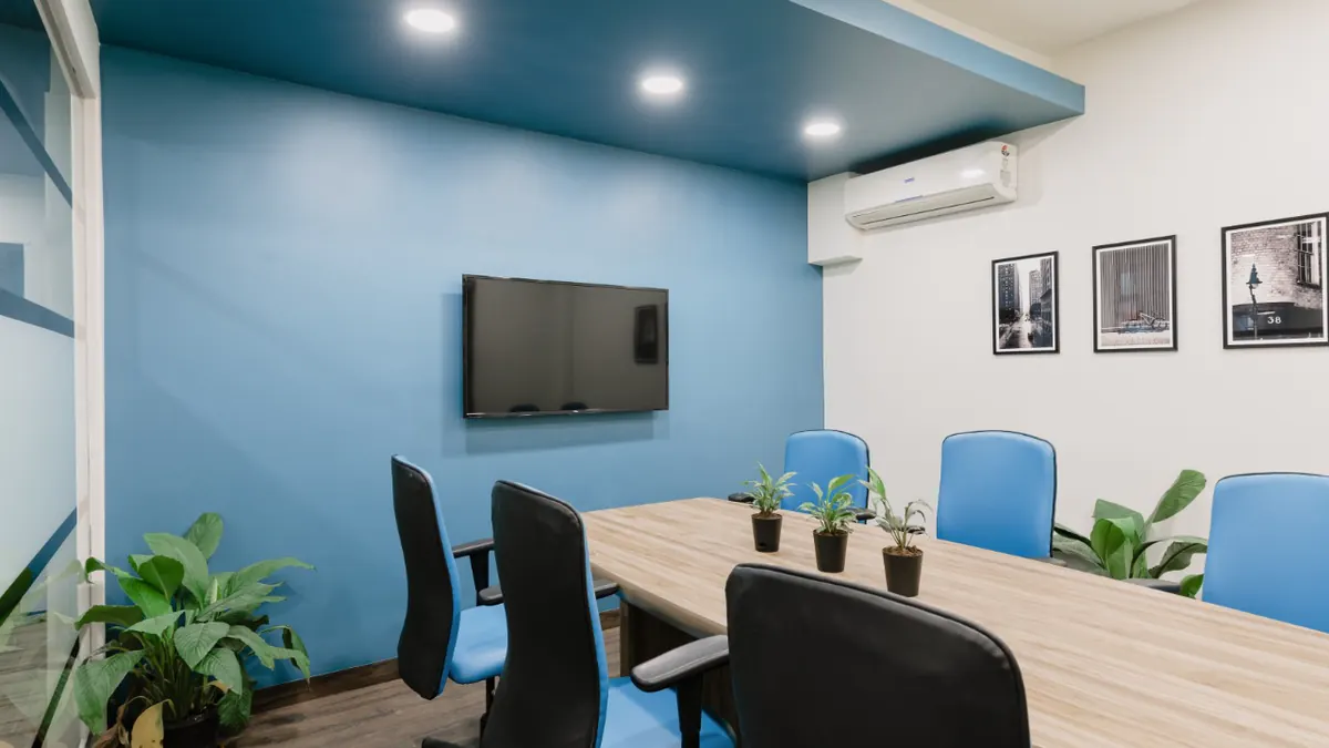 6 Seater Meeting Room