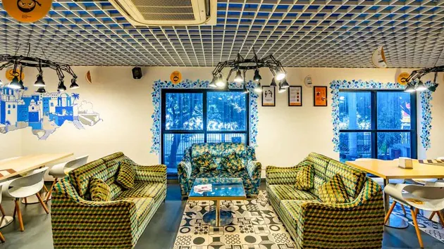 4 Seater Private Cabin 