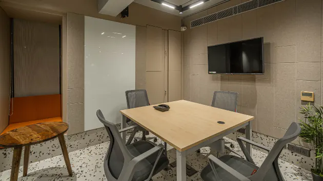 4 Seater Private Cabin in Park Street - IdeaPod Coworking Space | GoOffice 4315