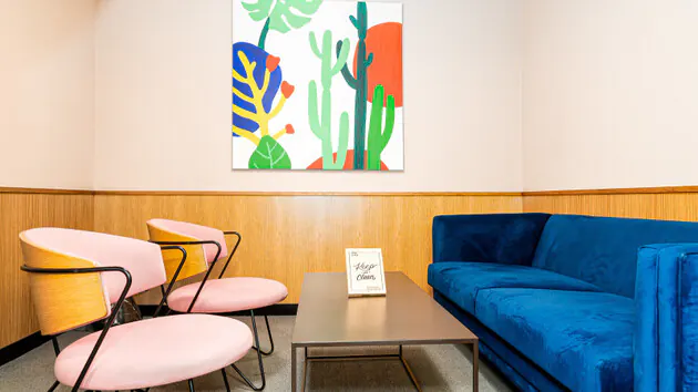 5 Seater Conference Room