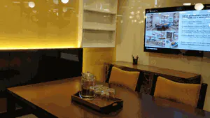 5 Seater Meeting Room