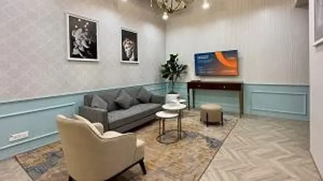 5 Seater Meeting Room
