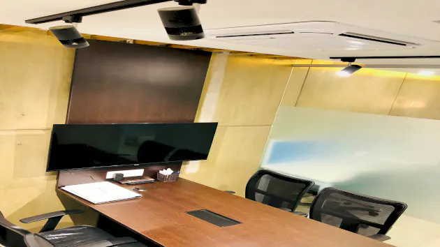 5 Seater Meeting Room