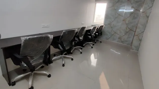 5 Seater Private Cabin in Koneru Lakshmaya Gari Veedhi - iKushal Spaces | GoOffice 4520