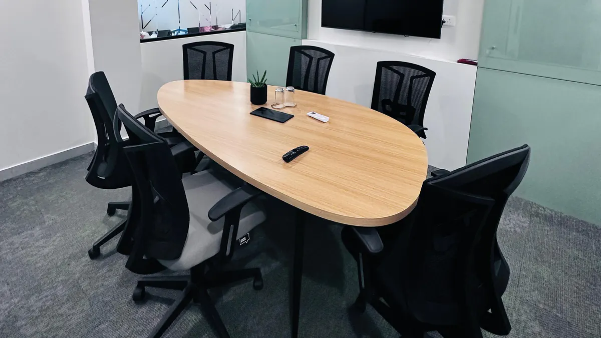 6 Seater Conference Room  in Kakkanad - InnerSpace Coworking Technozone | GoSpace 4274