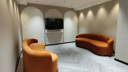 6 Seater Conference Room
