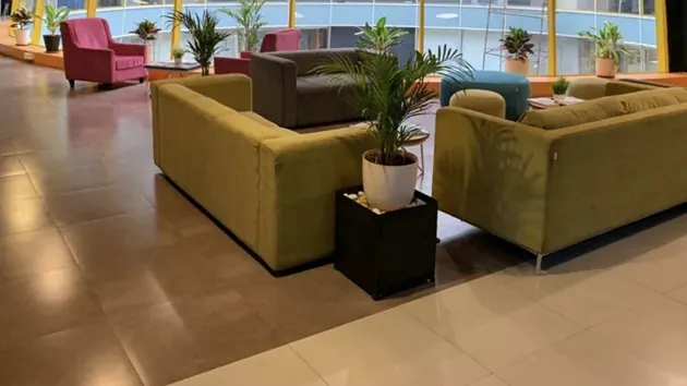 6 Seater Conference Room 