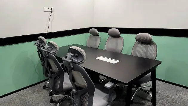6 Seater Conference Room