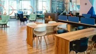 6 Seater Meeting Room