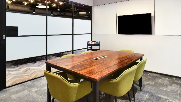 6 Seater Meeting Room in Bidhannagar - AWFIS Godrej Waterside Salt Lake | GoSpace 4123