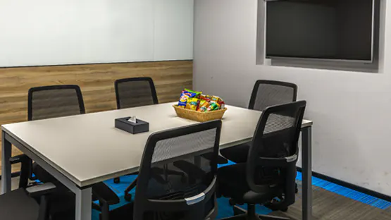 6 Seater Meeting Room in Chitoor Road - AWFIS Mezmatrix | GoSpace 4229