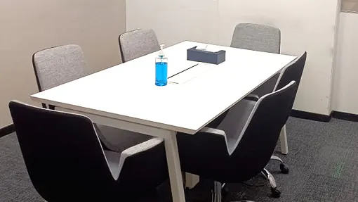 6 Seater Meeting Room in Magarpatta City - Awfis Que Spaces | GoSpace 6413