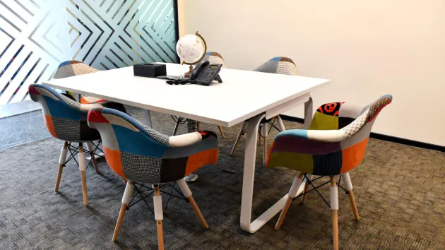 6 Seater Meeting Room in Baner - OYO WorkFlo Pride Accord Baner | GoSpace 6304