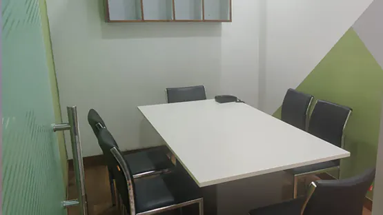 6 Seater Meeting Room in Sector 17 - IDEA Coworking Space | GoSpace 9307