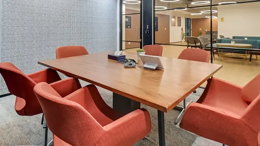6 Seater Meeting Room