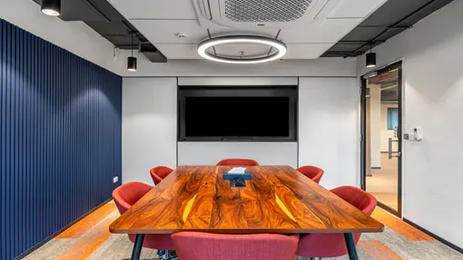 6 Seater Meeting Room