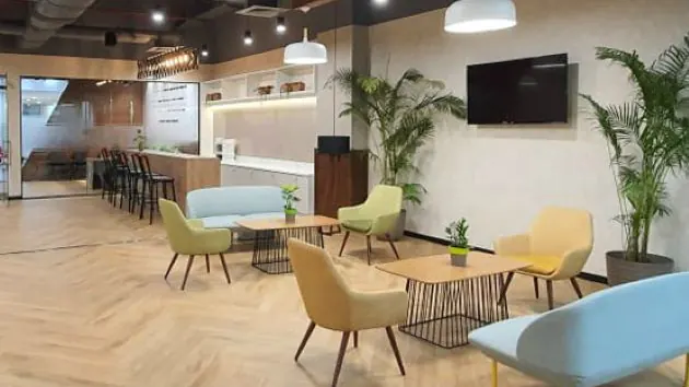6 Seater Private Cabin in Lower Parel - AWFIS One International Centre | GoOffice 8351