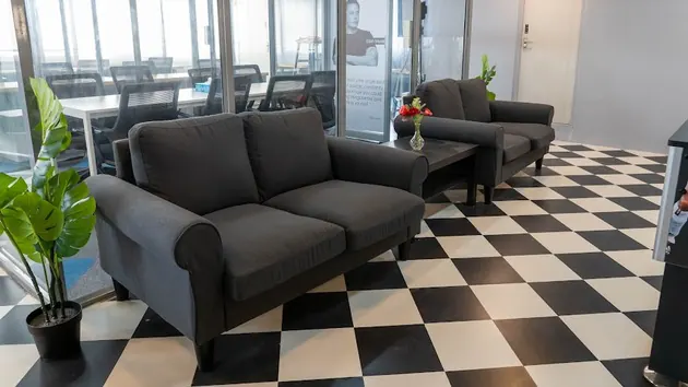 6 Seater Private Cabin