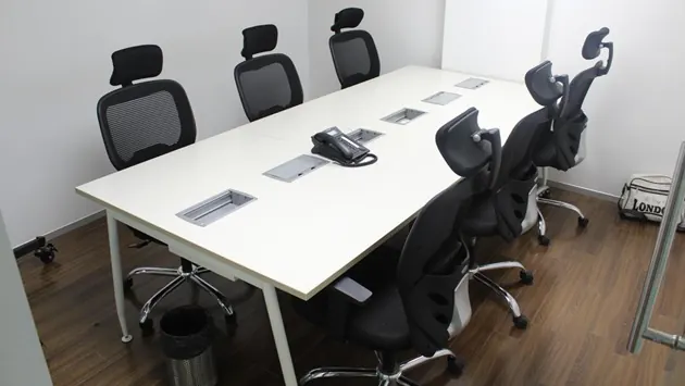 6 Seater Private Cabin in Sangamvadi - Garage Coworks | GoOffice 6629