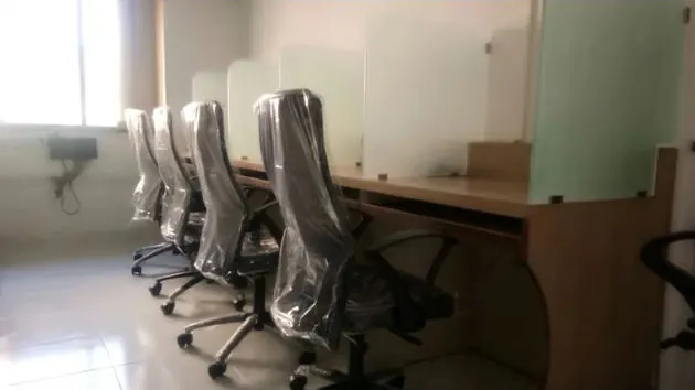 6 Seater Private Cabin in Zirakpur - AWFIS Zirakpur | GoOffice 9323