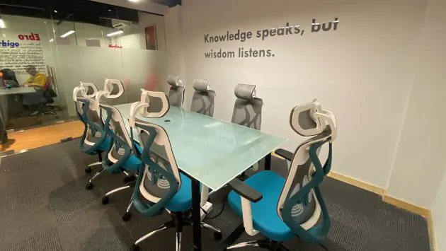 7 Seater Conference Room in Sector 8 - Amigo Coworking Space | GoSpace 8275