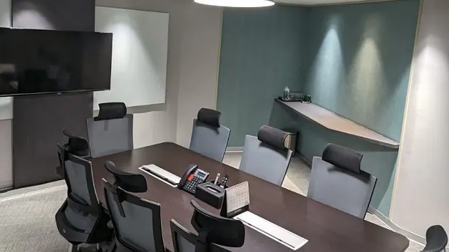 8 Seater Conference Room