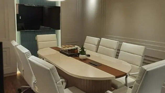8 Seater Conference Room in Mahalaxmi Nagar - Workdesq Coworking | GoSpace 8751