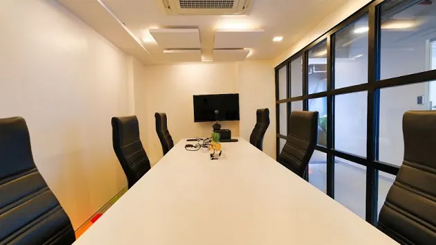 8 Seater Conference Room