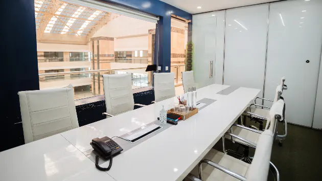 8 Seater Meeting Room in MG Road - AltF Empire Square | GoSpace 8385