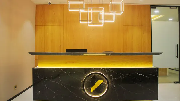 7 Seater Meeting Room 