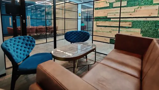 8 Seater Private Cabin